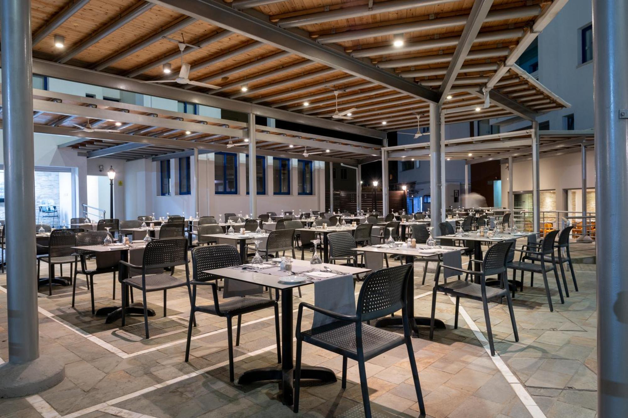 Kefalos Damon Hotel Apartments Пафос Екстериор снимка